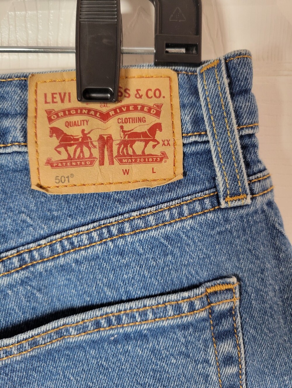 Levi's 501 High Rise Distressed Cutoff Denim Shorts Medium Wash Size 32w - Picture 7 of 9
